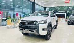 Cận cảnh Toyota Hilux 2024: Thêm phiên bản, giá bán từ 668 triệu đồng