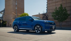 Loạt ưu đãi đặc biệt dành cho khách hàng sở hữu VinFast VF 9