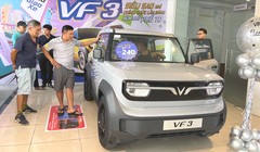 Cận cảnh VinFast VF 3 tại đại lý, chờ bàn giao tới khách hàng