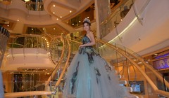 Hoa hậu Mỹ Linh làm người hâm mộ ngạc nhiên khi hóa trang thành Cinderella cực ngọt ngào.