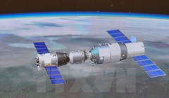 Tàu Thần Châu 10 tự động ghép nối với môđun Thiên Cung. Ảnh minh họa. (Nguồn: THX/TTXVN)