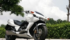 Xe ga “cá mập” Honda DN-01