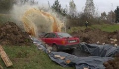 Rửa xe Audi bằng 12.000 lít Coca