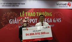 Đây là lần thứ năm, Vietlott tổ chức trao giải Jackpot trị giá hàng chục tỷ đồng cho người chơi. (Ảnh: Vietlott)