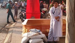 Đừng biến quan tài thành vũ khí