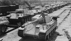 Xe tăng Panzer của Đức đang chuẩn bị đưa ra khỏi nhà máy. Bằng công thức toán học, phe đồng minh đã tính ra con số chính xác bao nhiêu xe tăng Đức sản xuất được mỗi tháng, nhờ số serial trên xe - Ảnh: Wikipedia
