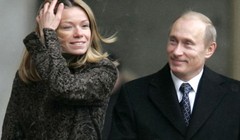 Tổng thống Nga Vladimir Putin luôn cố gắng tránh cho gia đình trước sự tò mò của truyền thông. Ảnh: Moscow Times