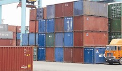  Có ai chở thuê cho chính mình?  