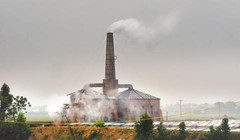 Những lò gạch"thổ phỉ " đang ngày đêm hoạt động bất chấp pháp luật