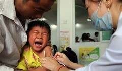 Hiện cơ quan chức năng Trung Quốc chưa công bố có bệnh nhân nào thiệt mạng hay phát bệnh vì bị tiêm vaccine không đảm bảo tiêu chuẩn trong vụ ở Sơn Đông - Ảnh: Financial Times/Getty.