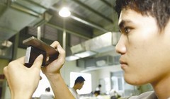 Có địa phương quy định doanh nghiệp cơ khí trong nước muốn thành lập công ty con trong một khu công nghiệp bị buộc phải xin chấp thuận chủ trương đầu tư từ UBND tỉnh cho dù mức vốn, ngành nghề... không thuộc diện phải xin chấp thuận chủ trương đầu tư. Ảnh