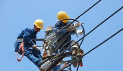 Gói thầu số 16-2016 do Tổng công ty Điện lực TP.HCM TNHH làm bên mời thầu có giá gói thầu và giá trúng thầu đều là 3.730.760.000 đồng. Ảnh: NC st