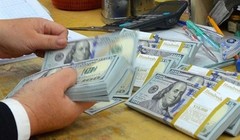 Trong quá khứ, rất nhiều thời điểm và các kỳ thống kê cho thấy, ngay cả khi lãi suất USD trong nước rất cao, các ngân hàng vẫn phải gửi lượng lớn ngoại tệ ở nước ngoài.