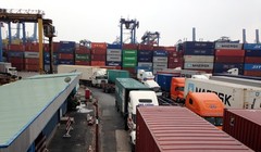 Việc hình thành các cảng cạn là nhằm giảm tải cho cảng biển lớn. Ảnh: Anh Quân