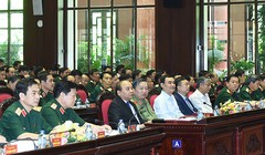 Thủ tướng Nguyễn Xuân Phúc tham dự Hội nghị Quân chính toàn quân 6 tháng đầu năm 2016.