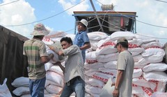 Tăng trưởng kinh tế  nửa đầu năm nay tương đối ảm đạm. Ảnh TL