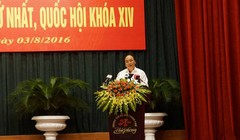 Thủ tướng Nguyễn Xuân Phúc tại buổi tiếp xúc cử tri TP.Hải Phòng sáng nay (3.8) - ẢNH: CHÍ HIẾU (Thanhnien.vn)