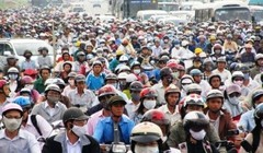 Giao thông tắc nghẽn ở Hà Nội và TPHCM. Ảnh: TL.