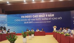 “Vn-Index cao nhất 9 năm: Chứng khoán Việt Nam trước kỳ vọng mới” là chủ đề của hội thảo này. (Ảnh: X.T)