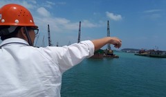 Đường lớn ra biển nguy cơ tắc bởi hàng triệu m3 bùn