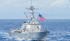 Tàu khu trục USS McCampbell của Mỹ. Ảnh: Business Insider.