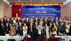 Ban Chấp hành VDCA nhiệm kỳ III ra mắt Đại hội.