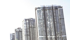 Ngân hàng đứng ngoài cơn sốt đất