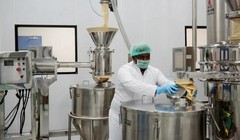 Ngành dược thế giới lo theo đại dịch ở Ấn Độ