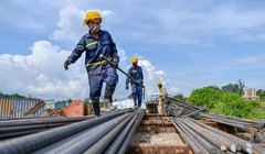 Doanh nghiệp sắt thép lãi kỷ lục