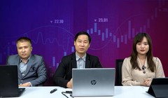 Ông Hoàng Công Tuấn (giữa) - Kinh tế trưởng MBS