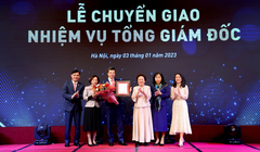 Ông Loic Faussier nhận quyết định bổ nhiệm giữ chức Tổng Giám đốc SeABank (Ảnh: SSB)