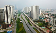 Đại gia địa ốc nặng gánh nợ vay