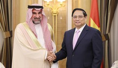 Thủ tướng Phạm Minh Chính tiếp ông Yasir Al- Rumayyan, Thống đốc Quỹ đầu tư công Saudi Arabia (Ảnh: VGP)