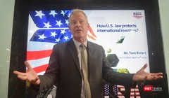 Tiến sĩ - luật sư Tom Rotert có 24 năm kinh nghiệm trong ngành luật sư ở bang California