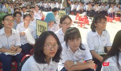 Học sinh trường THPT chuyên Lê Hồng Phong (Ảnh: Hòa Bình) 