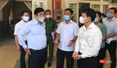 Chủ tịch UBND TPHCM Nguyễn Thành Phong chỉ đạo các quận trong công tác phòng, chống dịch COVID-19 (Ảnh: Đình Dân)