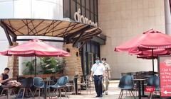 Yêu cầu đóng cửa quán cà phê, nhà hàng chống dịch COVID-19 từ chiều nay 24/3 (Ảnh: Hòa Bình) 