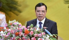 Ông Lại Thế Nguyên - Trưởng Ban Tổ chức Tỉnh ủy Thanh Hóa báo cáo Đề án nhân sự BCH Đảng bộ tỉnh khóa XIX, nhiệm kỳ 2020-2025 (Ảnh: Đ.Trung)