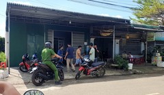 Cơ quan công an đến bảo vệ hiện trường nơi xảy ra vụ việc đau lòng (Ảnh: Trùng Dương)