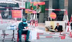 LS Bùi Quốc Tuấn (Đoàn Luật sư TP.HCM) ủng hộ khởi tố hình sự để răn đe người nhập cảnh trái phép (Ảnh: Hoà Bình).