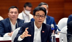 Phó Thủ tướng Vũ Đức Đam yêu cầu công tác phòng, chống dịch COVID-19 phải nhanh hơn virus biến chủng mới (Ảnh: VGP) 