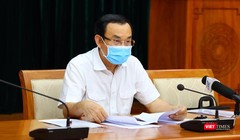 Ủy viên Bộ Chính trị, Bí thư Thành ủy TP.HCM Nguyễn Văn Nên tại cuộc họp. Ảnh TTBC