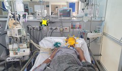 Bệnh nhân Đỗ Văn Ch. (46 tuổi, ở Tĩnh Gia, Thanh Hóa) nhập viện vào BV Bạch Mai trong tình trạng đã ngừng tim, hiện vẫn hôn mê sâu (Ảnh: BVCC) 