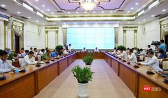 Toàn cảnh cuộc họp Ban chỉ đạo phòng, chống dịch bệnh COVID-19 TP.HCM sáng nay 12/4 (Ảnh: Huyền Mai) 