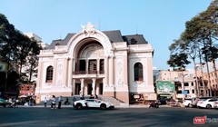 Nhà hát TP.HCM hiện tại ở trung tâm thành phố nhưng Nhà hát Giao hưởng Nhạc vũ kịch phải thuê địa điểm này để biểu diễn (Ảnh: Hoà Bình) 