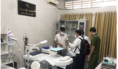 Thanh tra y tế, công an trong 1 lần đi kiểm tra phòng khám. Ảnh minh hoạ