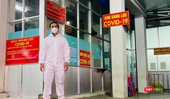 MC Quyền Linh đi chống dịch trong giai đoạn căng thẳng nhất ở tâm dịch TP.HCM. Ảnh: FBNV 