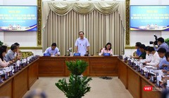 Bí thư thành ủy TP.HCM Nguyễn Văn Nên phát biểu tại cuộc họp