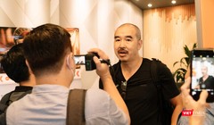 Đạo diễn Bùi Thạc Chuyên tại buổi ra mắt phim chiều 8/7