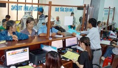 TP.HCM gửi kiến nghị tới Thủ tướng Chính phủ xem xét bổ sung mỗi phường 2 công chức vì hiện tại mỗi người phục vụ bình quân 1.343 người dân